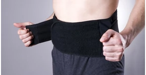 Derékmelegítő férfi vásárlóknak – kinek, mikor és miért érdemes viselni?