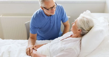 Fekvőbeteg-higiéné szakmai alapjai – fertőzésmegelőzés, bőrvédelem és betegbiztonság otthon